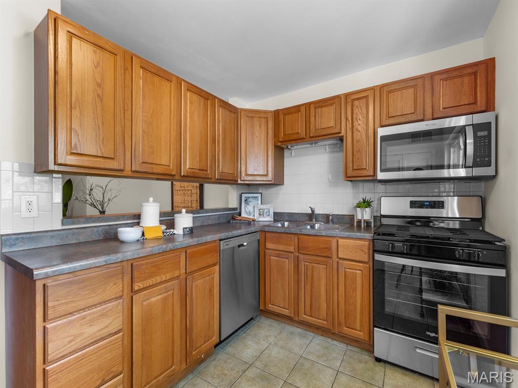 121 E Washington Unit: 1E