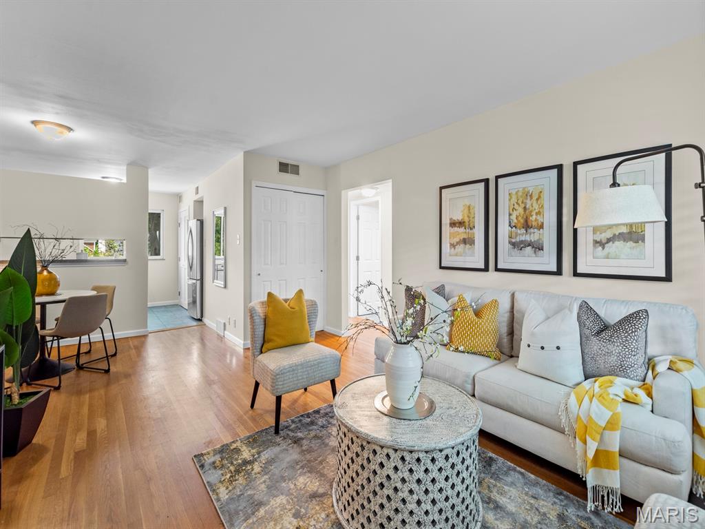 121 E Washington Unit: 1E