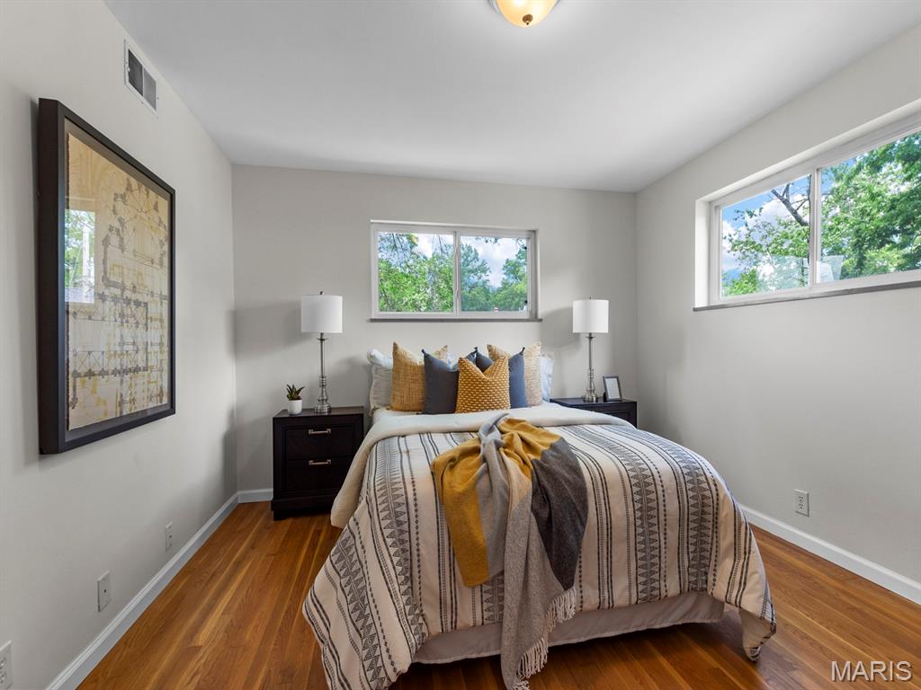 121 E Washington Unit: 1E