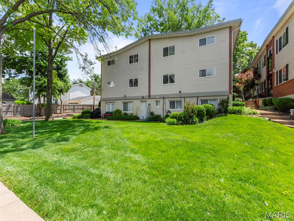 121 E Washington Unit: 1E