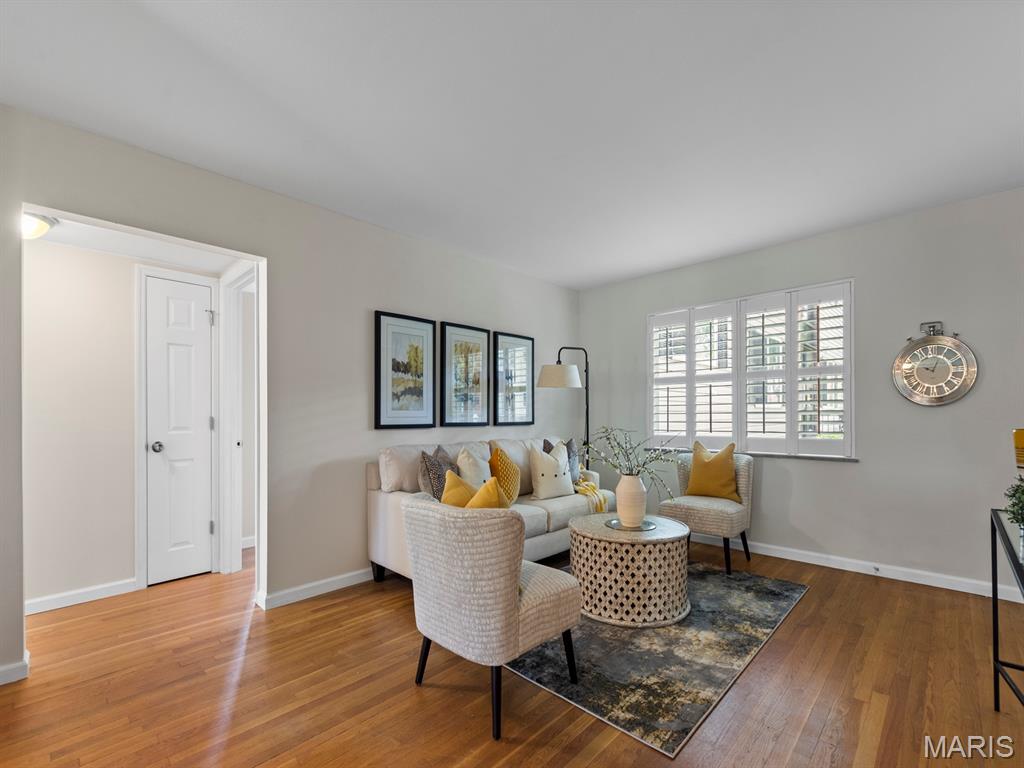 121 E Washington Unit: 1E