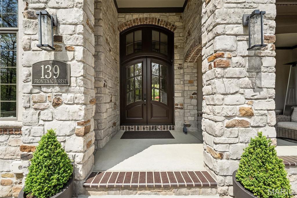 139 Frontenac Forest