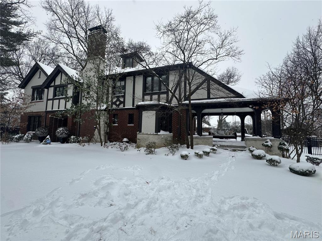 7300 Wydown Boulevard