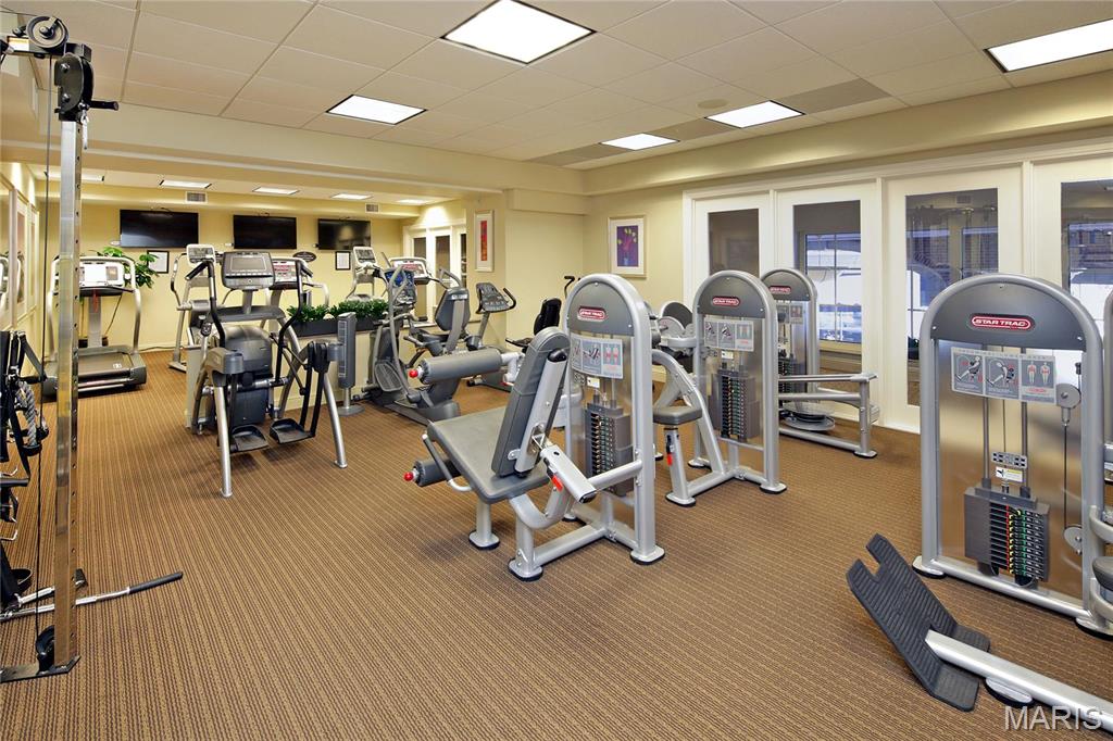 150 Carondelet Unit: 2901