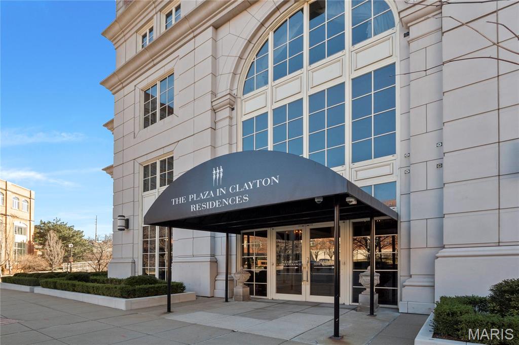 150 Carondelet Unit: 2901