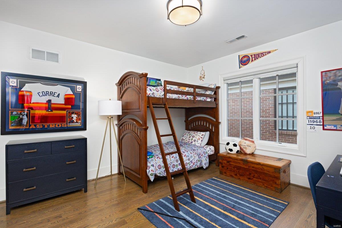 8121 Stratford Drive