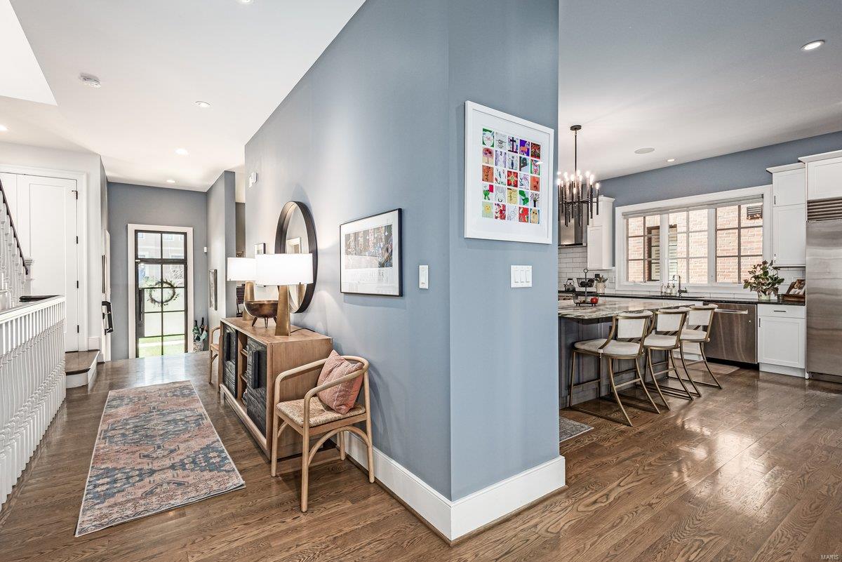 8121 Stratford Drive