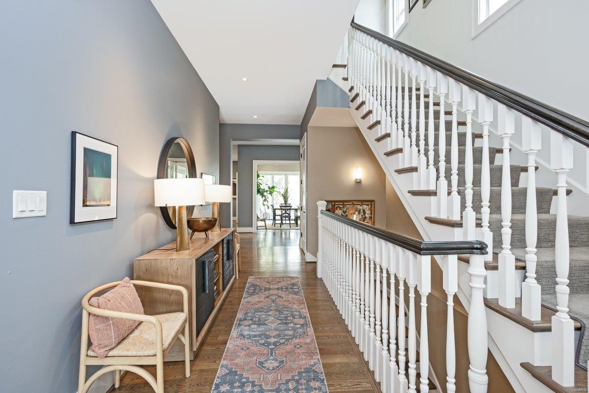 8121 Stratford Drive