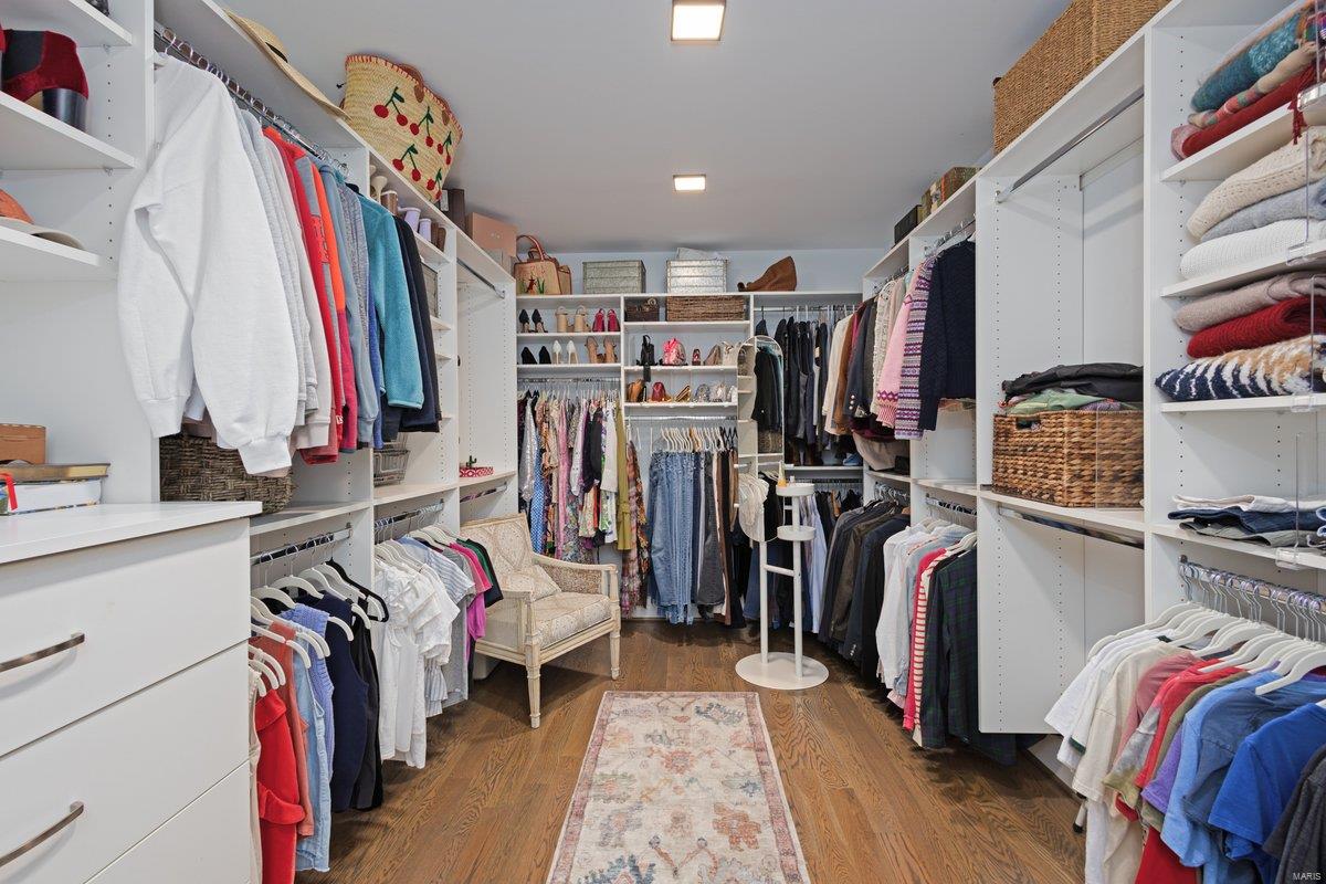 8121 Stratford Drive