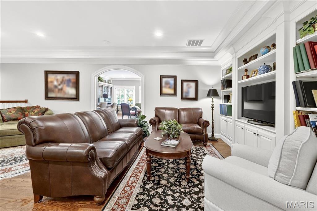 4 Ridgewood Street
