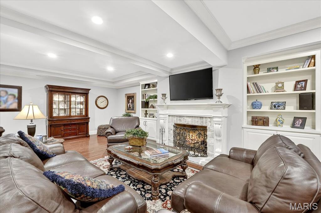4 Ridgewood Street
