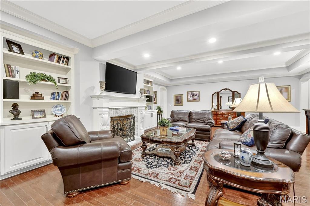 4 Ridgewood Street