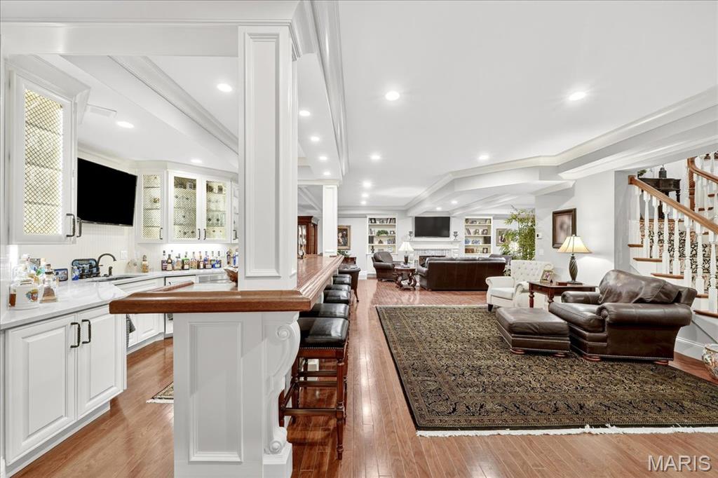 4 Ridgewood Street