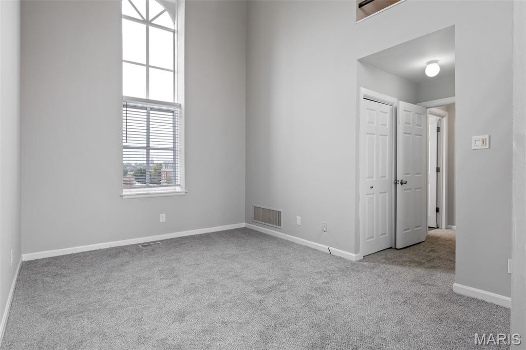 1047 Lafayette Avenue