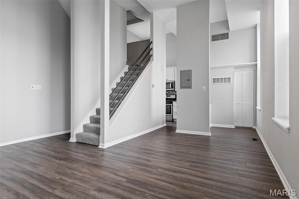 1047 Lafayette Avenue