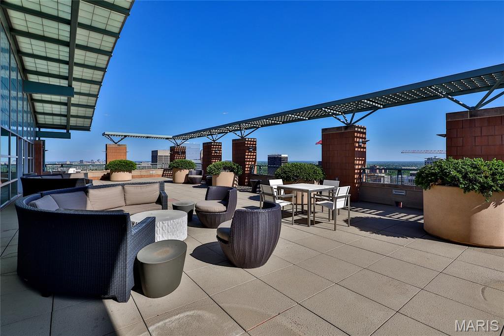 8025 Maryland Avenue Unit: 9C