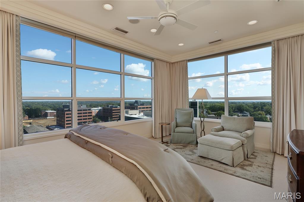 8025 Maryland Avenue Unit: 9C