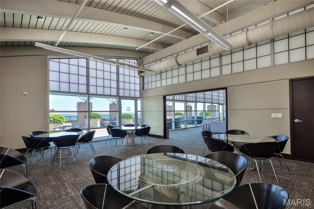 8025 Maryland Avenue Unit: 9C