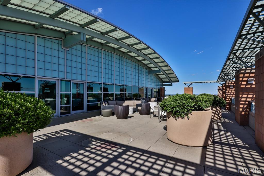 8025 Maryland Avenue Unit: 9C