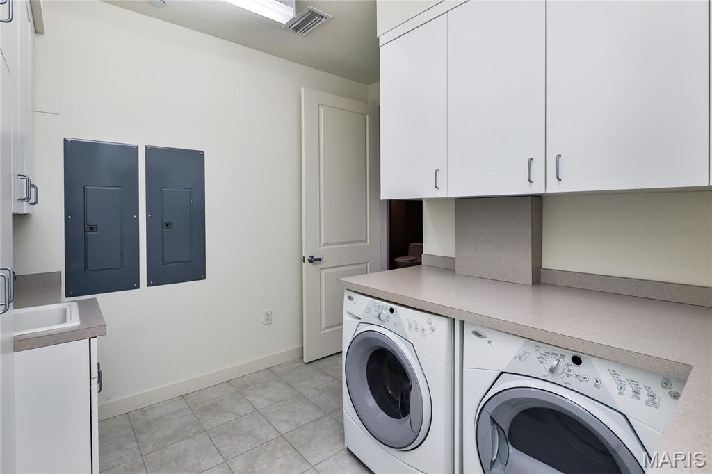 8025 Maryland Avenue Unit: 9C