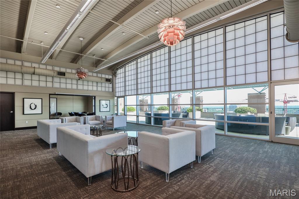 8025 Maryland Avenue Unit: 9C