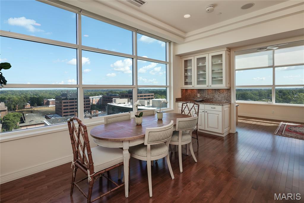 8025 Maryland Avenue Unit: 9C