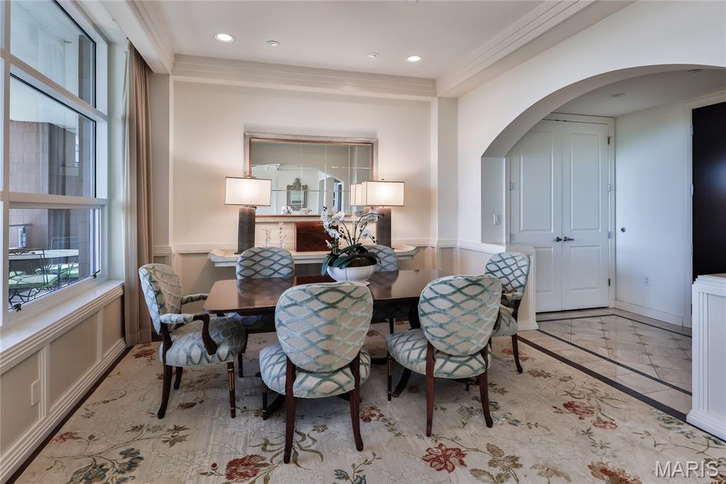 8025 Maryland Avenue Unit: 9C