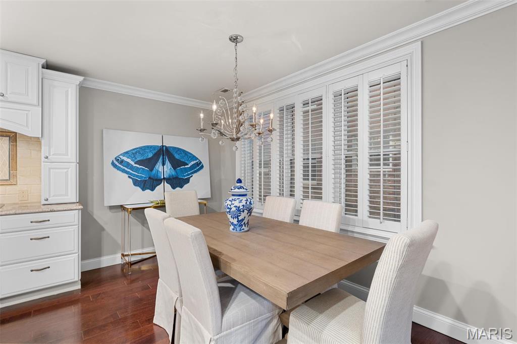 7527 Oxford Avenue Unit: 1E