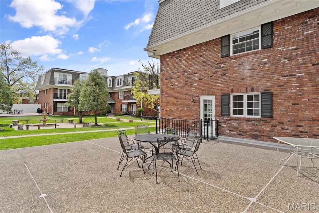 528 N Kirkwood Road Unit: 2B