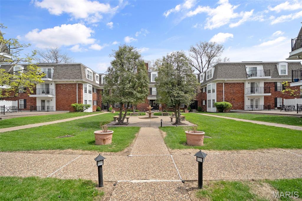 528 N Kirkwood Road Unit: 2B