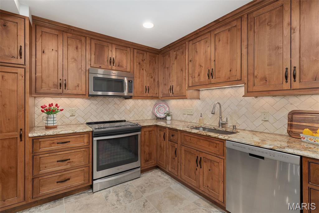 528 N Kirkwood Road Unit: 2B