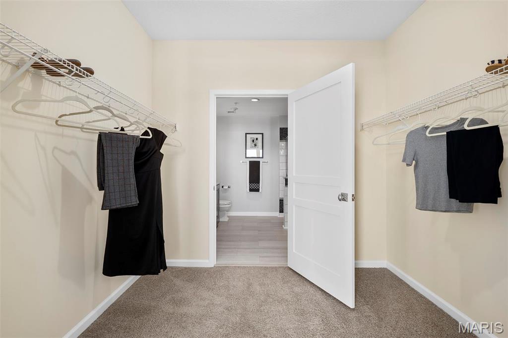 4909 Laclede Avenue Unit: 805