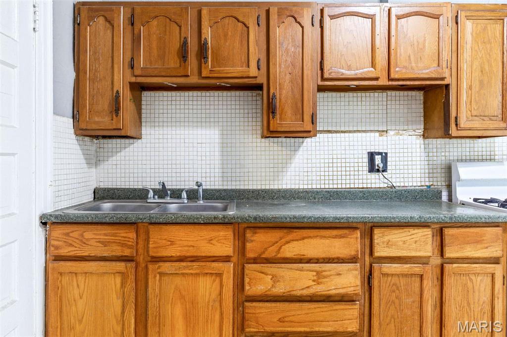 3727 Connecticut Street