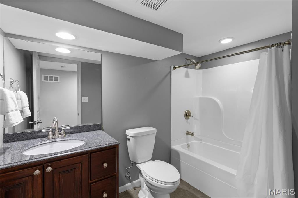 1209 Oakleaf Drive