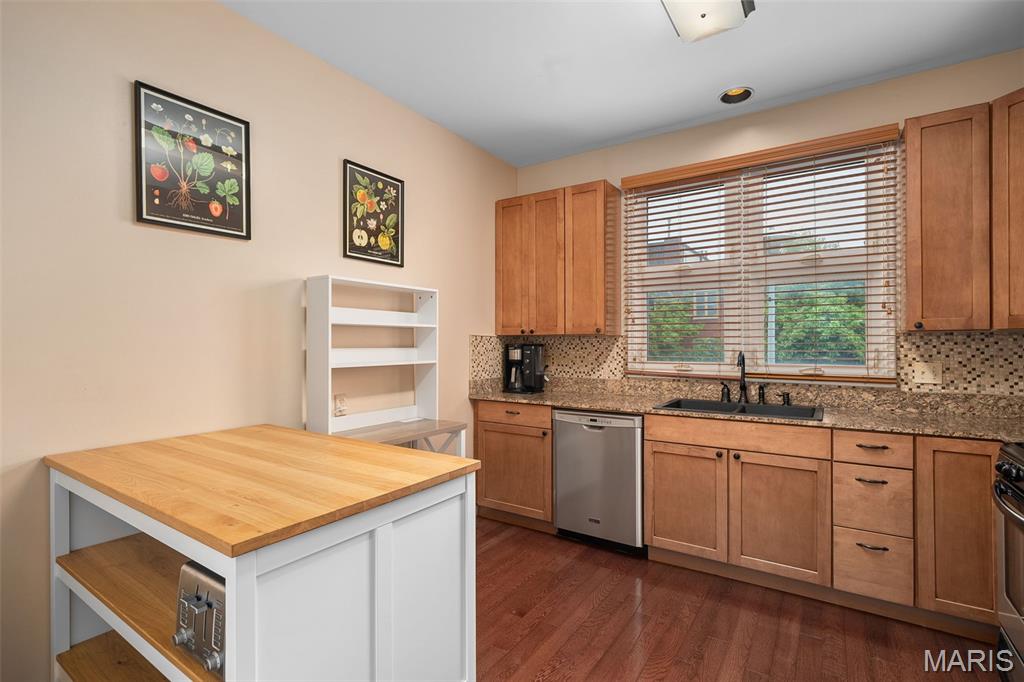 4328 Maryland Avenue Unit: 3