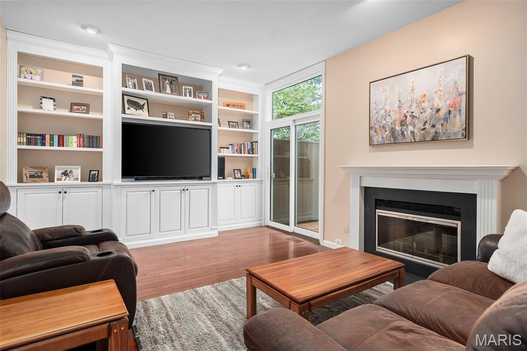 4328 Maryland Avenue Unit: 3