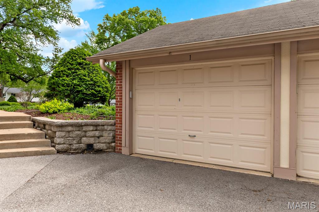 529 Colebrook Drive Unit: F