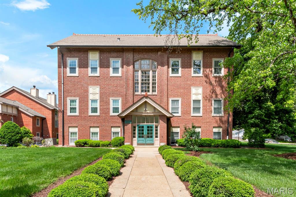 529 Colebrook Drive Unit: F