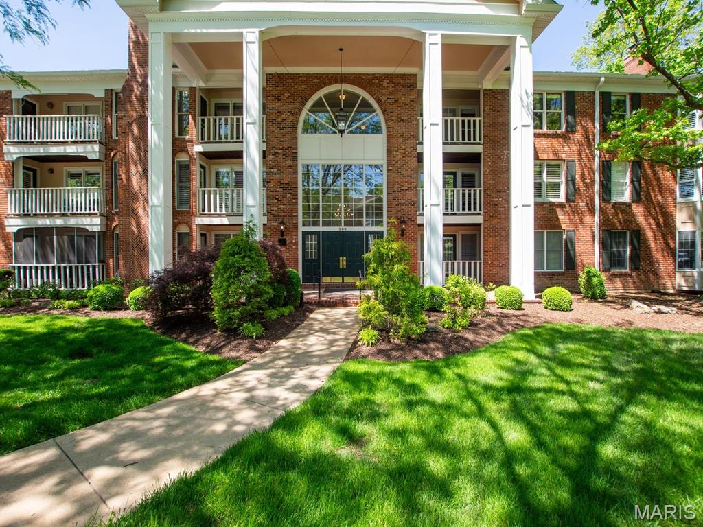 200 Ambridge Court Unit: 302