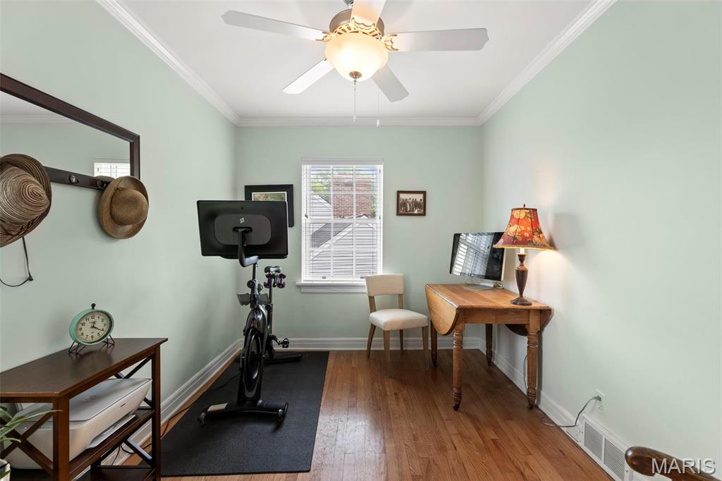 8055 Teasdale Avenue