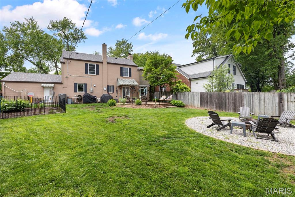 8055 Teasdale Avenue