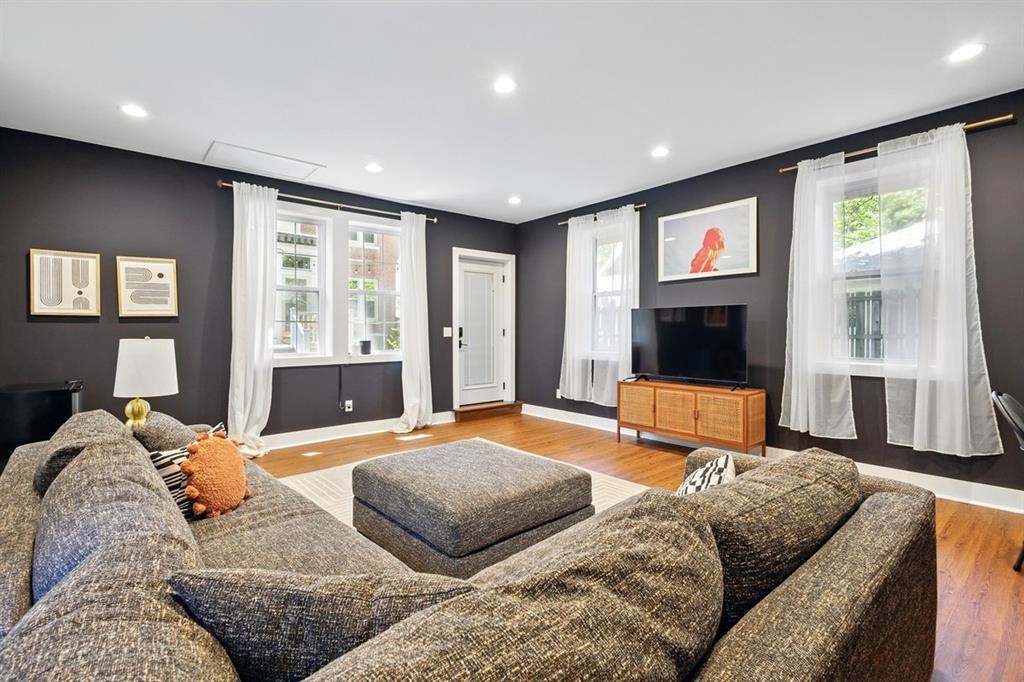 6351 Pershing Avenue