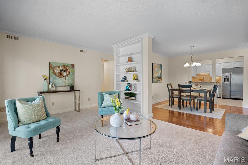 450 W Adams Avenue Unit: 14