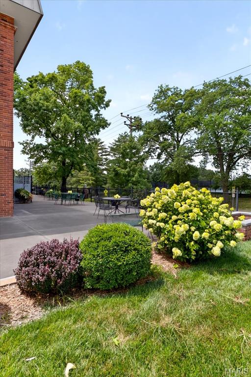 450 W Adams Avenue Unit: 14