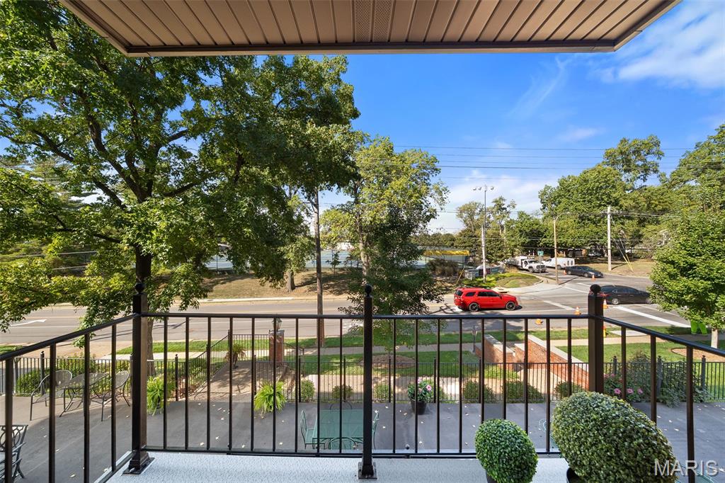 450 W Adams Avenue Unit: 14