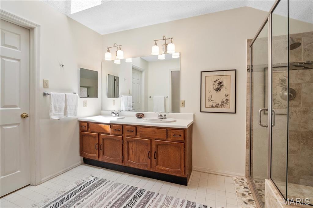 537 Colebrook Drive Unit: C