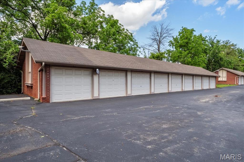 537 Colebrook Drive Unit: C