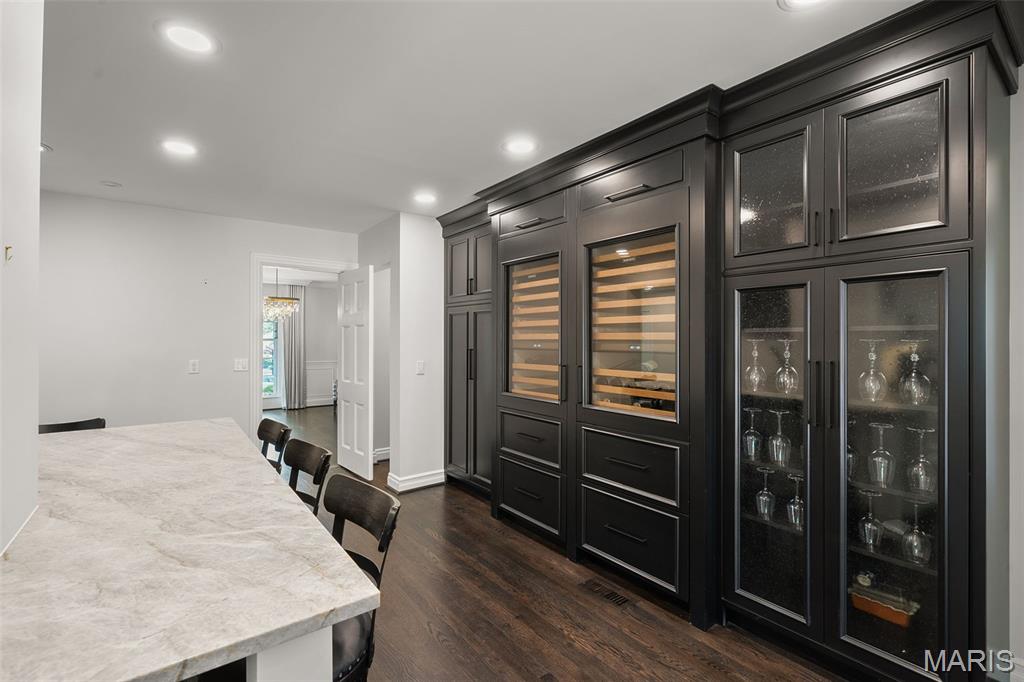 7 Greenbriar Drive