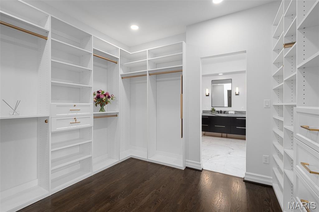 7 Greenbriar Drive