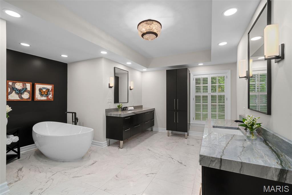 7 Greenbriar Drive